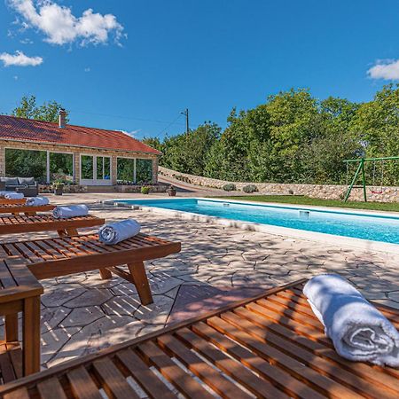 Gorgeous Home In Knin With Kitchen Kovacic Zewnętrze zdjęcie