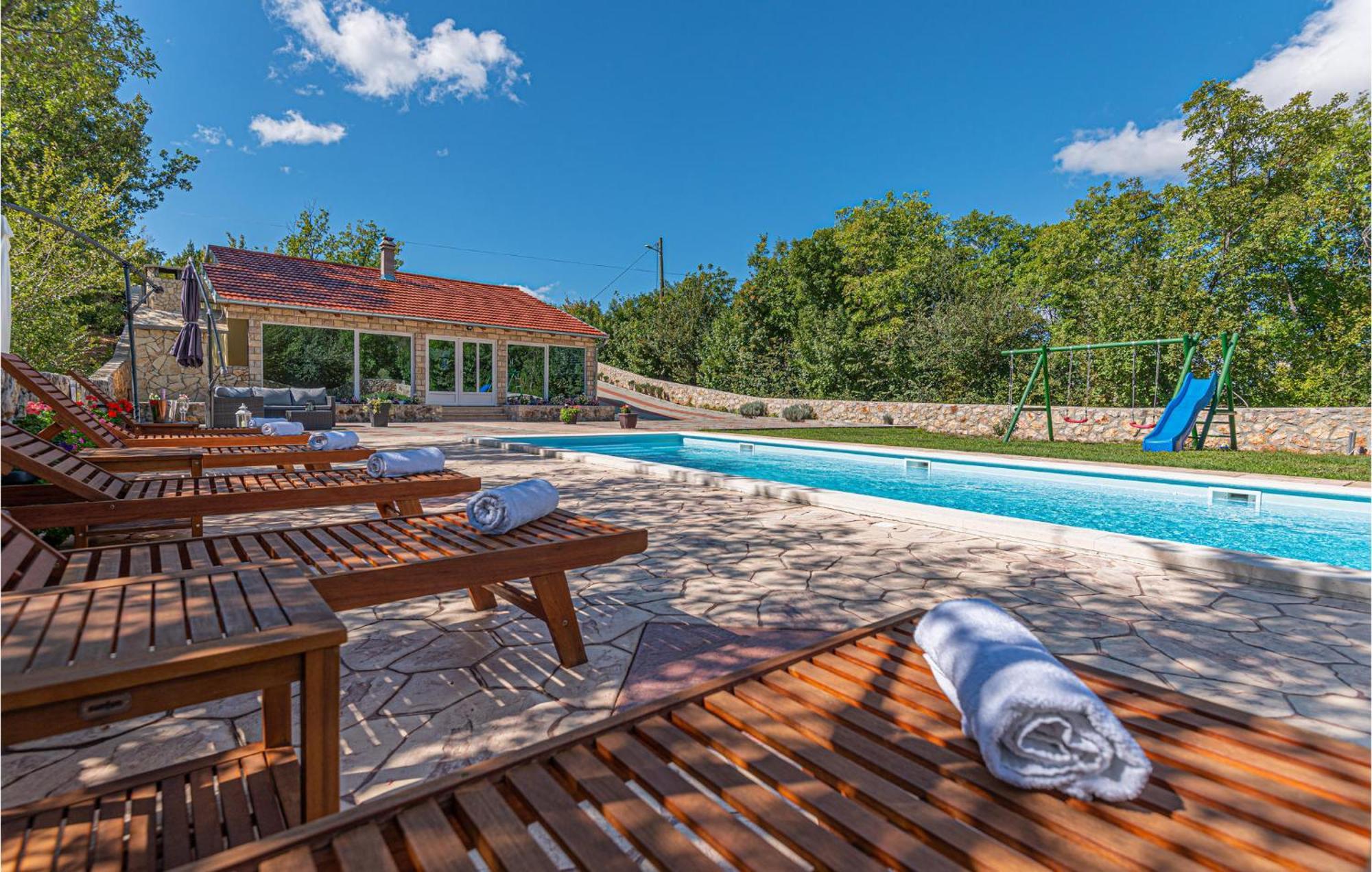 Gorgeous Home In Knin With Kitchen Kovacic Zewnętrze zdjęcie