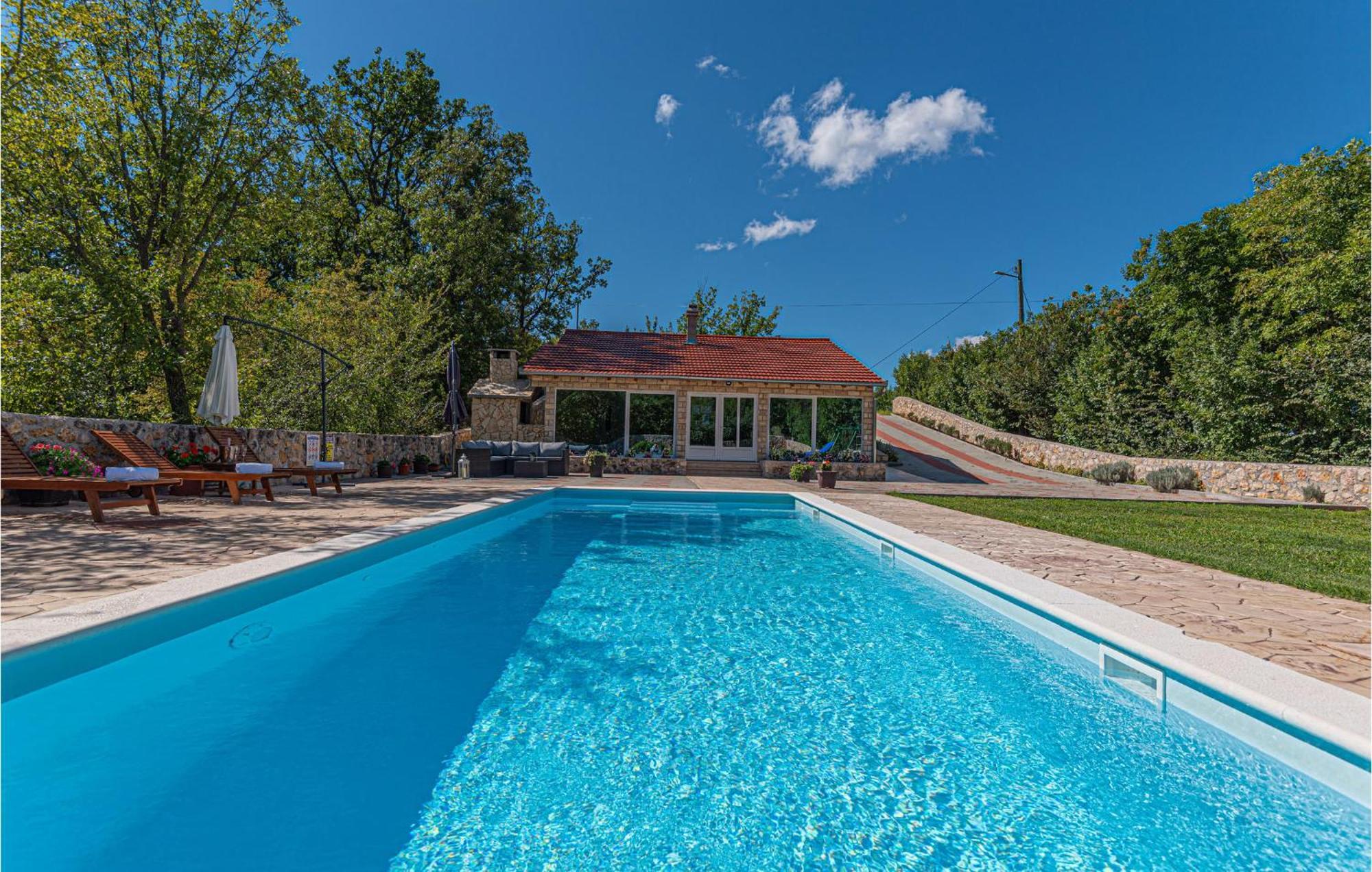Gorgeous Home In Knin With Kitchen Kovacic Zewnętrze zdjęcie